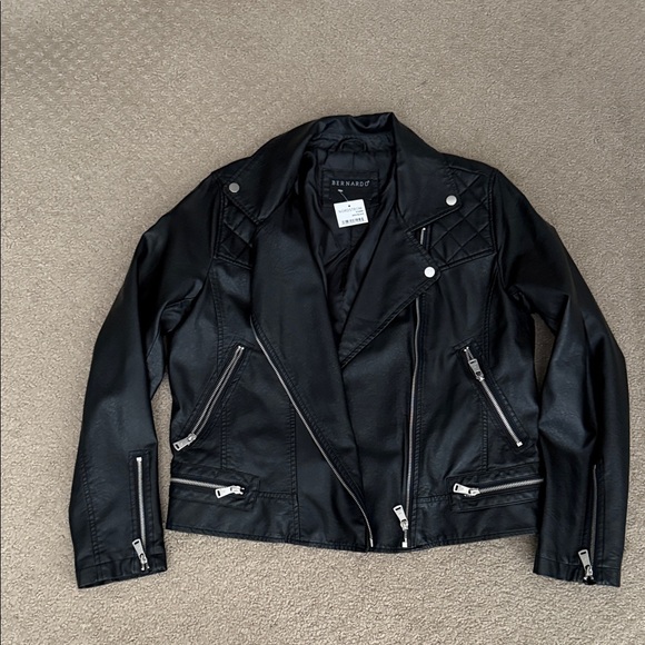 Bernardo Black Faux Leather Moto Jacket with Silver trim size L - Picture 1 of 5